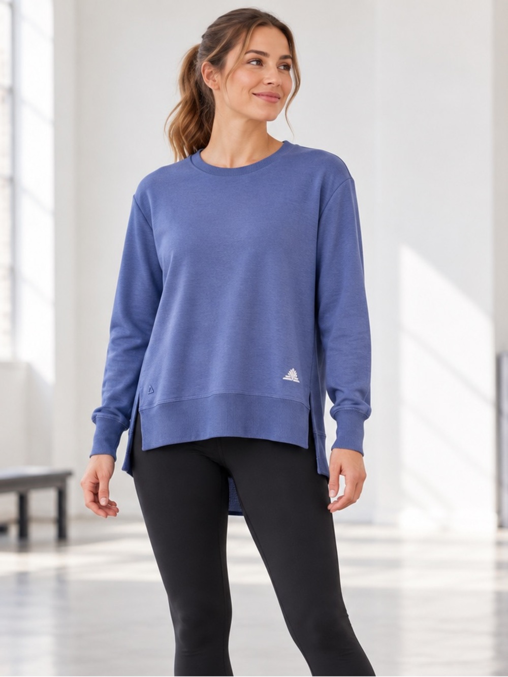 Hi Low Crewneck Sweatshirt Periwinkle Blue Split Hem AHEAD Size Medium
